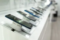 Smartphone Revenues Exceed $100 Billion in 2Q25