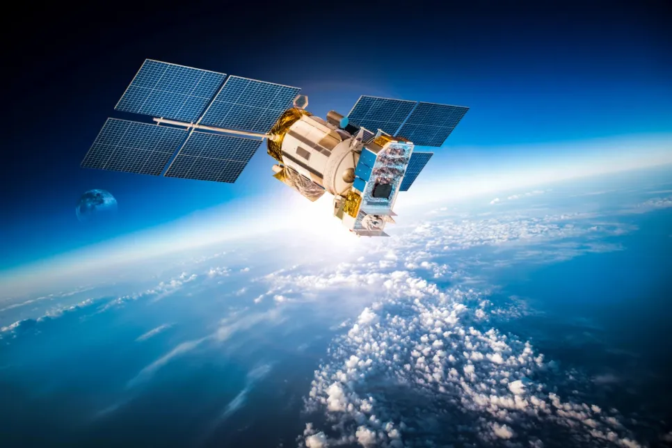 Eutelsat Signs €1 Billion Deal with French Army